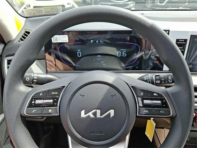 new 2025 Kia Seltos car, priced at $26,670