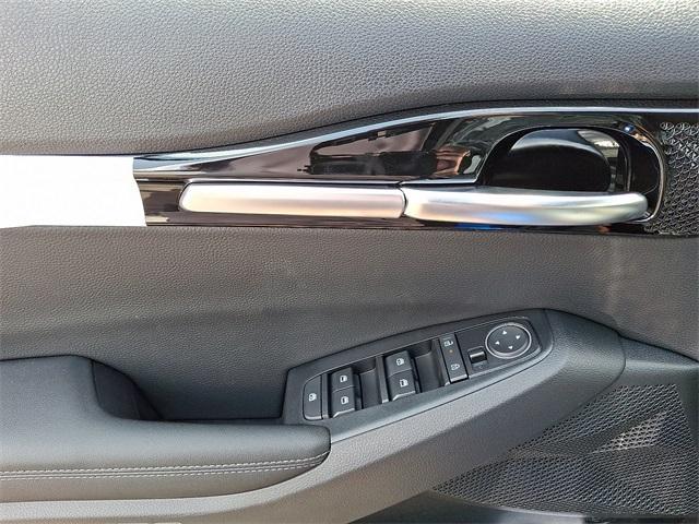 new 2025 Kia Seltos car, priced at $28,275