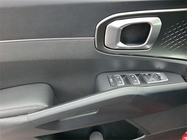 used 2023 Kia Sorento Hybrid car, priced at $28,495