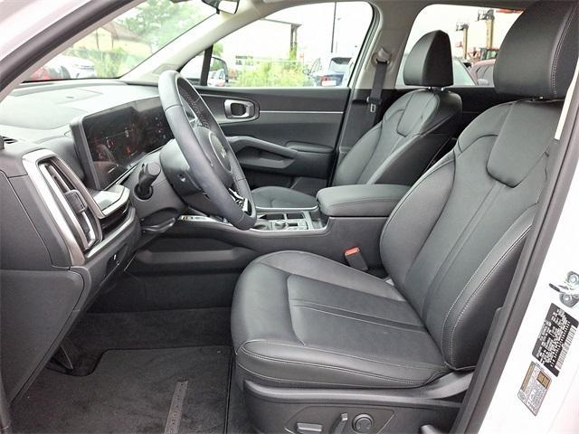 used 2025 Kia Sorento car, priced at $34,250