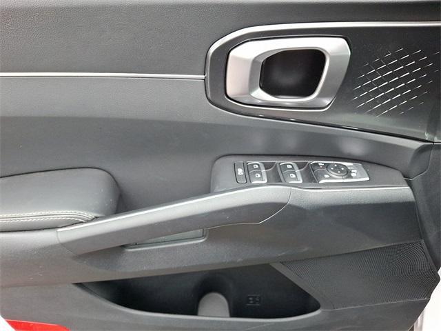 used 2025 Kia Sorento car, priced at $34,250