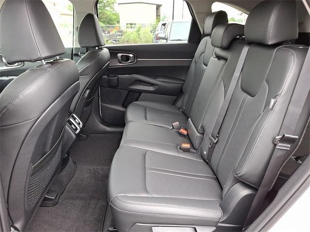 used 2025 Kia Sorento car, priced at $34,250
