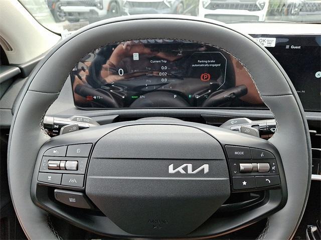 new 2025 Kia EV6 car, priced at $48,015