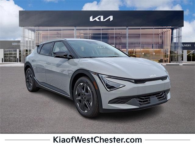 new 2025 Kia EV6 car, priced at $48,015