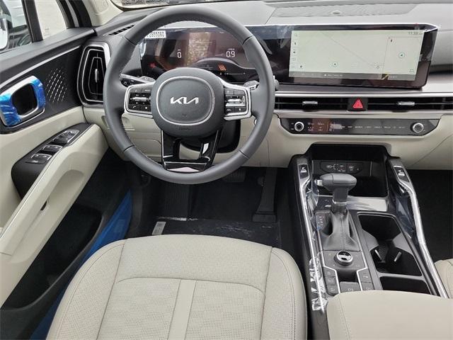 new 2025 Kia Sorento car, priced at $39,985