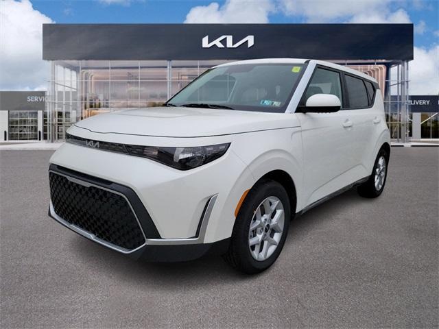 new 2025 Kia Soul car, priced at $22,685