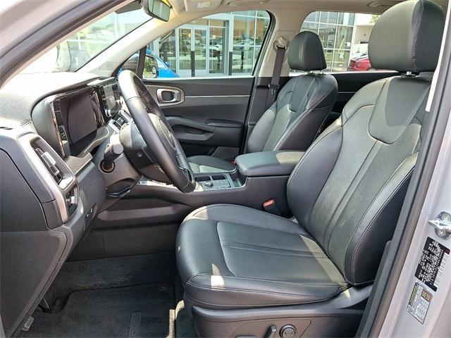 used 2022 Kia Sorento car, priced at $31,108