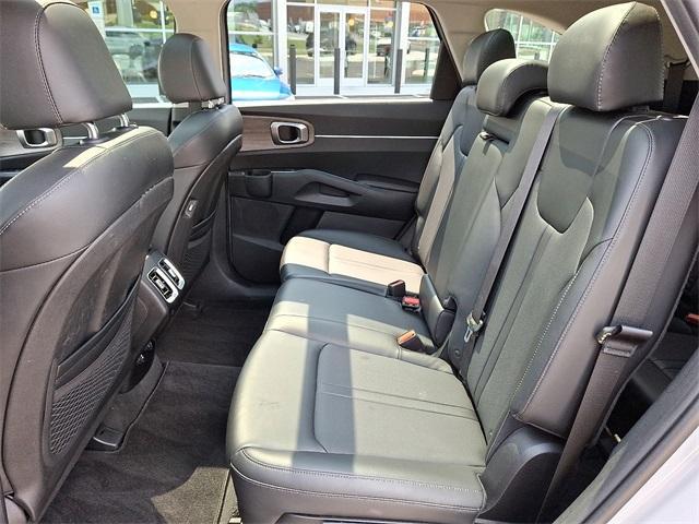 used 2022 Kia Sorento car, priced at $31,108