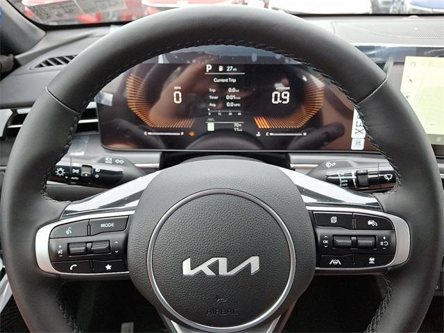 new 2025 Kia K5 car, priced at $34,010