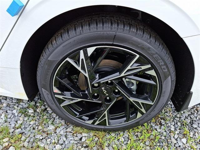 new 2025 Kia K5 car, priced at $34,010