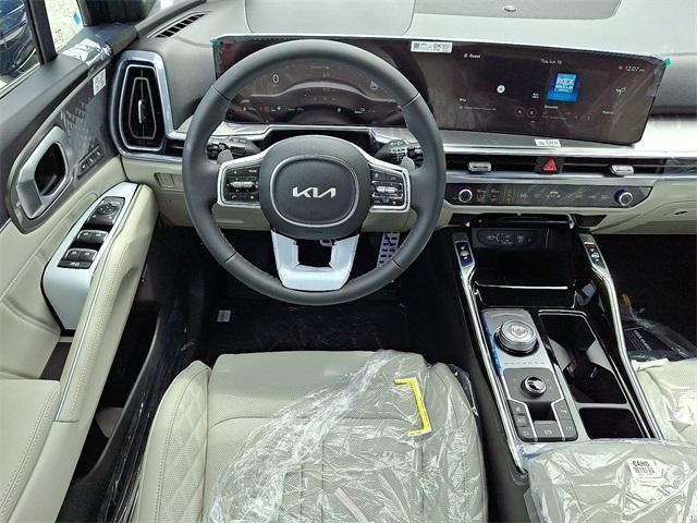 new 2025 Kia Sorento Hybrid car, priced at $48,560