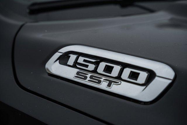 new 2025 Ram 1500 car, priced at $45,213