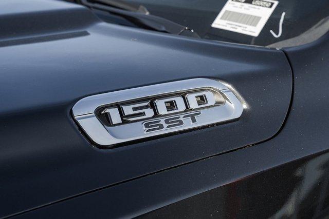 new 2025 Ram 1500 car, priced at $46,433