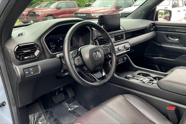 used 2025 Honda Pilot car, priced at $50,644