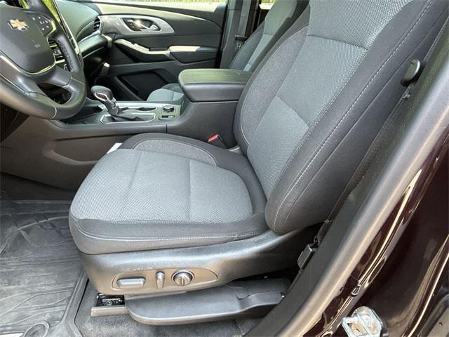 used 2023 Chevrolet Traverse car, priced at $34,990