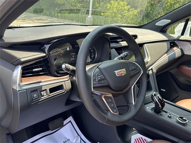 used 2025 Cadillac XT5 car, priced at $51,990