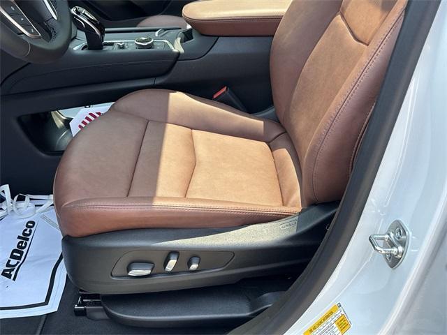 used 2025 Cadillac XT5 car, priced at $51,990