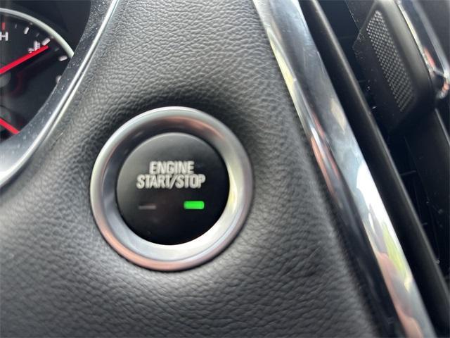 used 2023 Chevrolet Traverse car, priced at $40,990