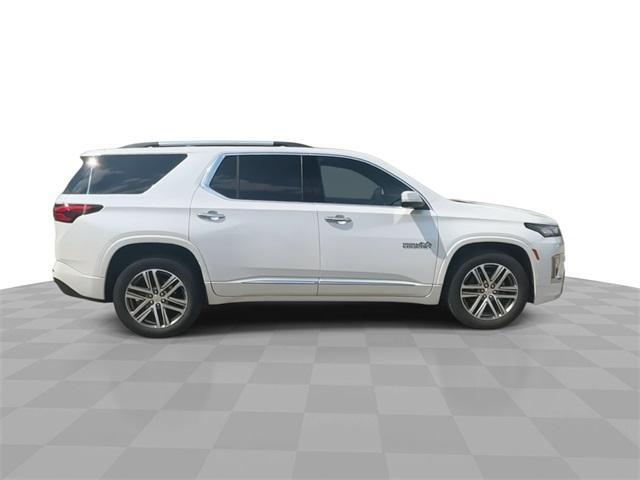 used 2023 Chevrolet Traverse car, priced at $40,990