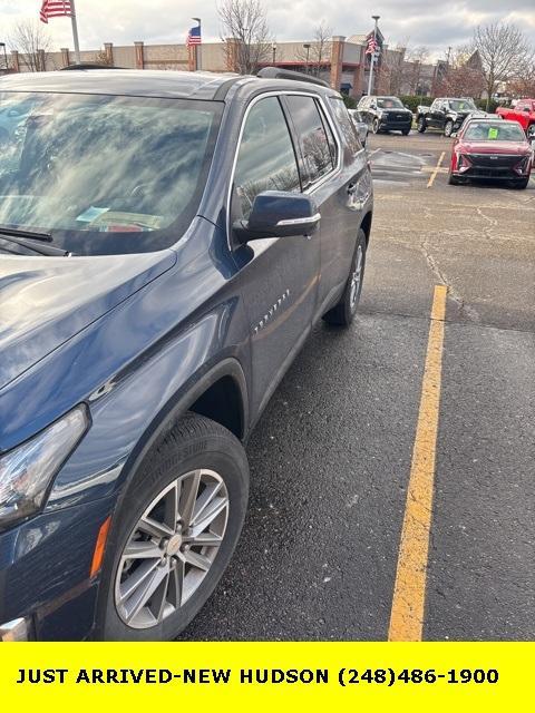 used 2022 Chevrolet Traverse car, priced at $27,376