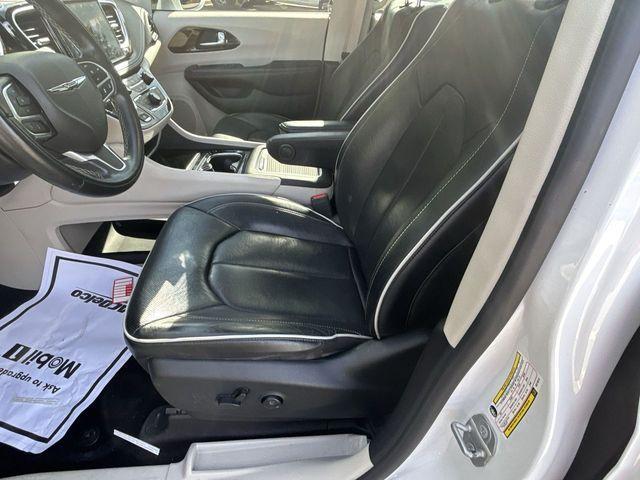 used 2022 Chrysler Pacifica car, priced at $25,998