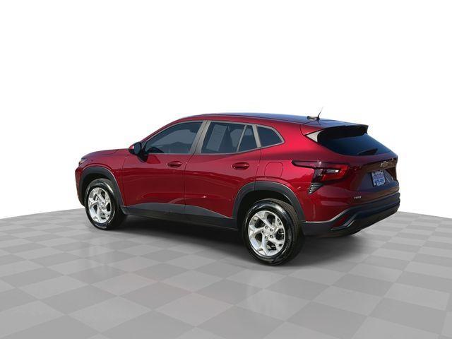 used 2025 Chevrolet Trax car, priced at $20,835