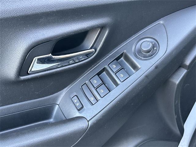 used 2020 Chevrolet Trax car, priced at $12,990