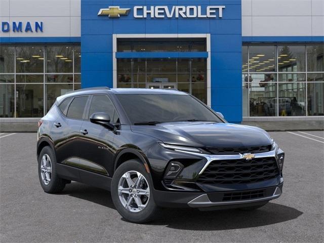 new 2025 Chevrolet Blazer car, priced at $37,089