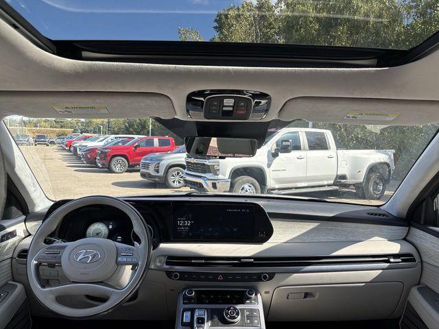 used 2024 Hyundai Palisade car, priced at $37,166