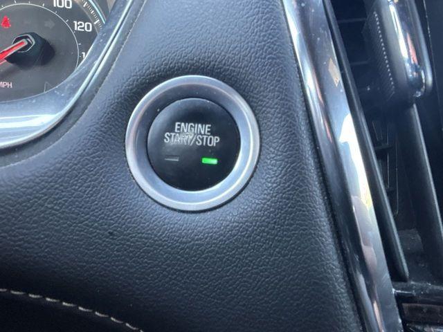 used 2023 Chevrolet Traverse car, priced at $32,995
