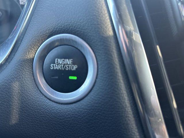 used 2023 Chevrolet Traverse car, priced at $32,048