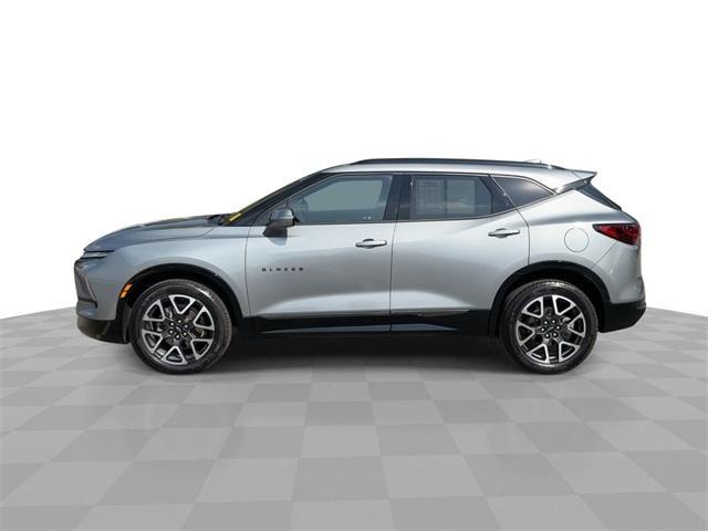 used 2024 Chevrolet Blazer car, priced at $38,900