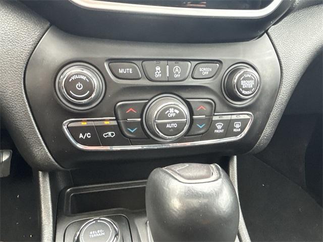 used 2019 Jeep Cherokee car, priced at $18,500