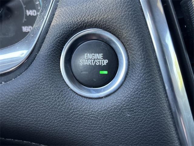 used 2022 Chevrolet Traverse car, priced at $28,990