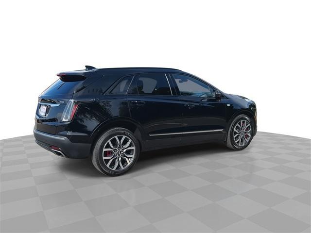 used 2022 Cadillac XT5 car, priced at $35,990