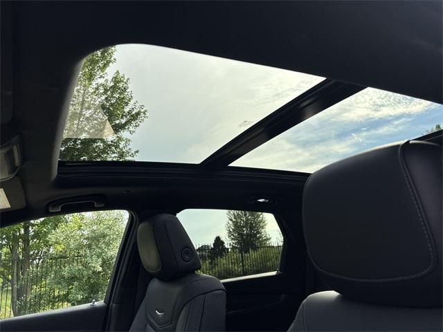 used 2022 Cadillac XT5 car, priced at $35,990