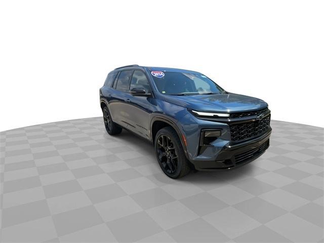 used 2024 Chevrolet Traverse car, priced at $53,990