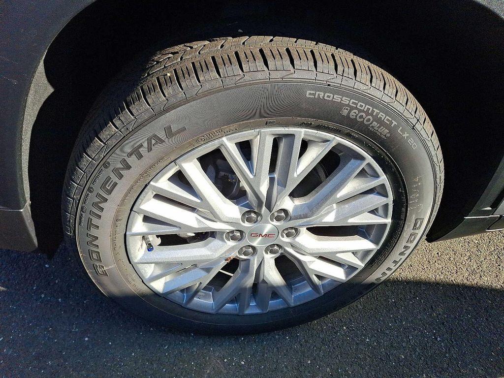 new 2026 GMC Acadia car, priced at $49,032