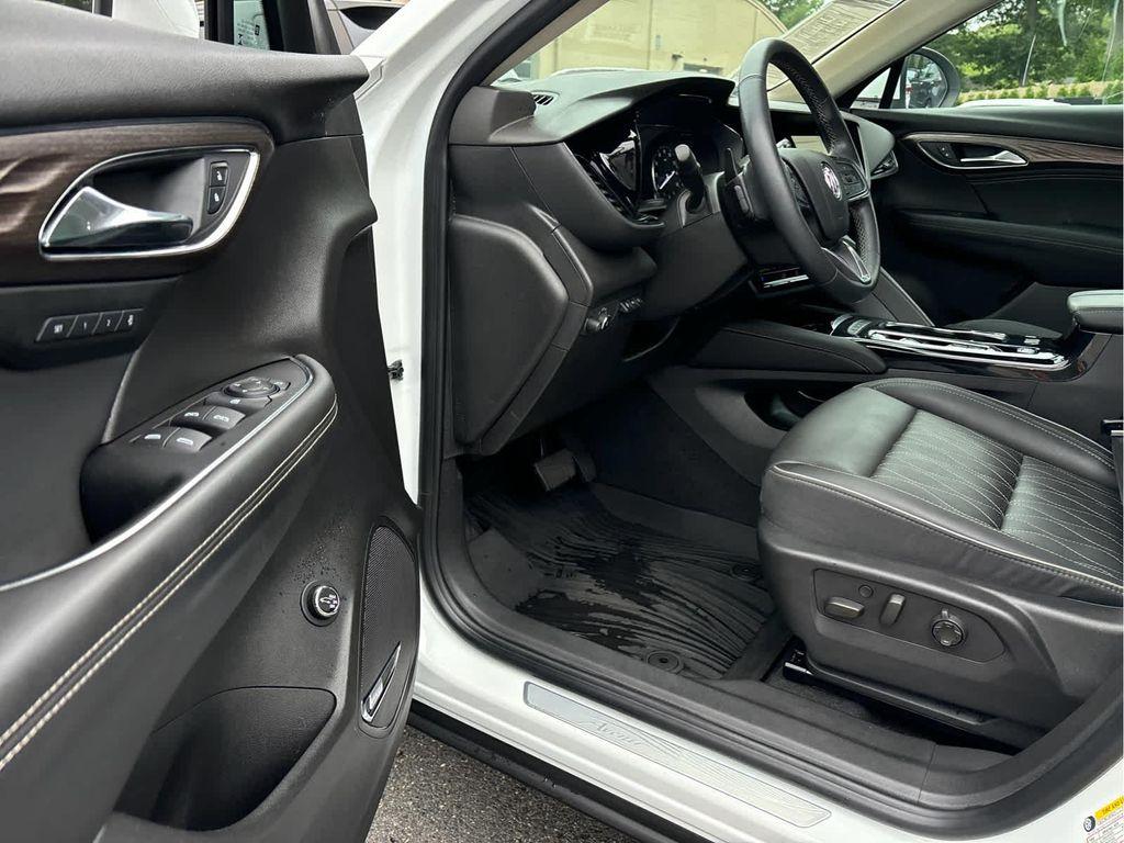 used 2022 Buick Envision car, priced at $29,998