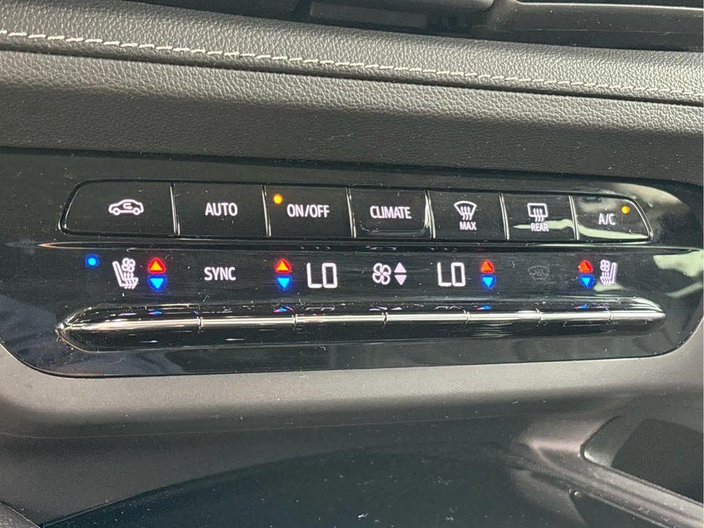 used 2022 Buick Envision car, priced at $29,998