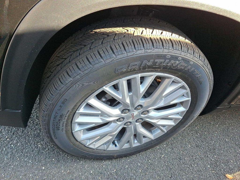 new 2026 GMC Acadia car, priced at $49,032