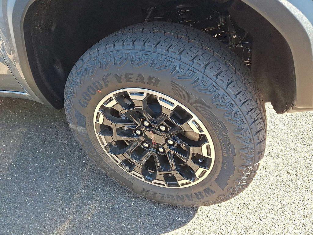 new 2026 GMC Canyon car, priced at $47,268