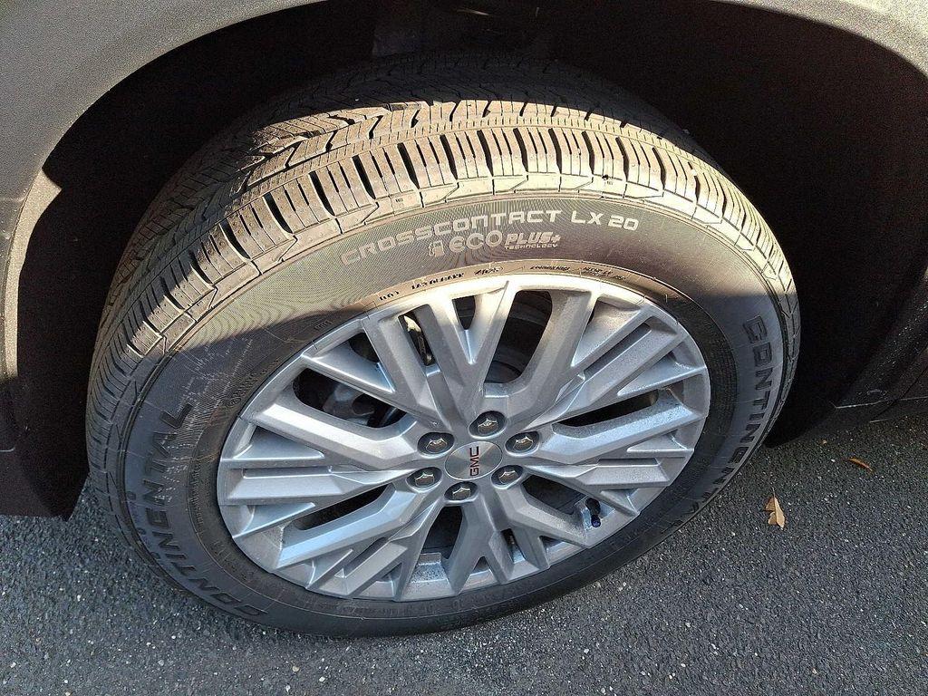 new 2026 GMC Acadia car, priced at $49,032