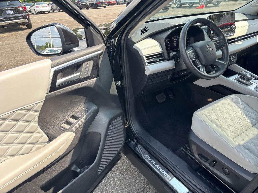 used 2024 Mitsubishi Outlander car, priced at $28,937