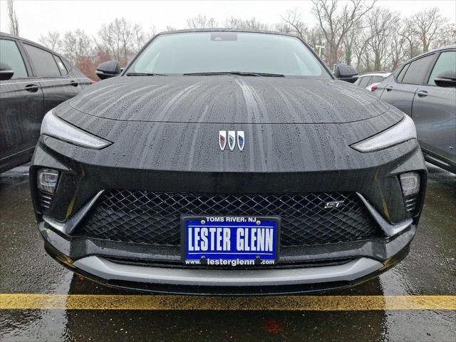 new 2025 Buick Envista car, priced at $27,535