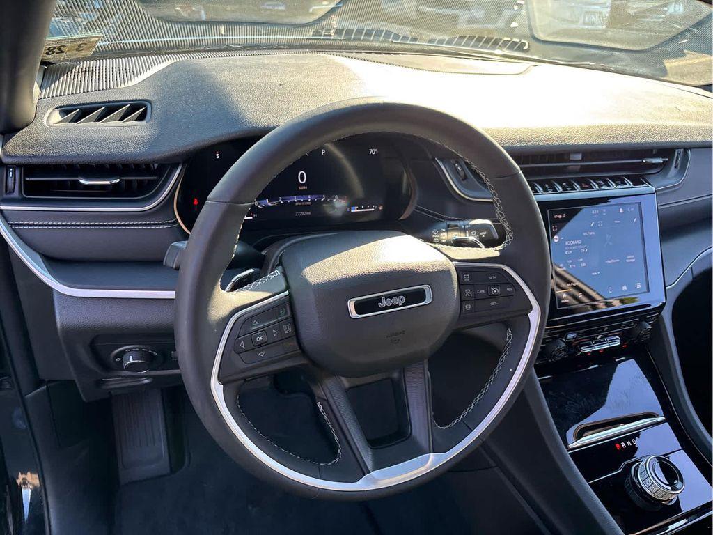 used 2023 Jeep Grand Cherokee car, priced at $32,177