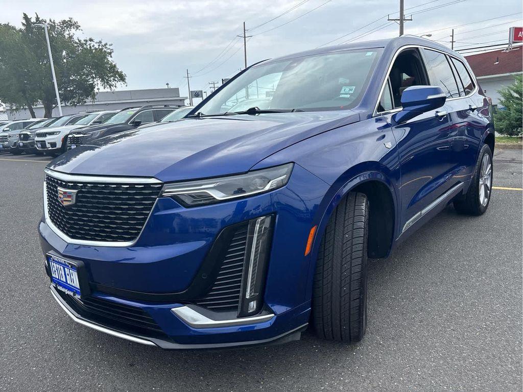 used 2023 Cadillac XT6 car, priced at $31,937