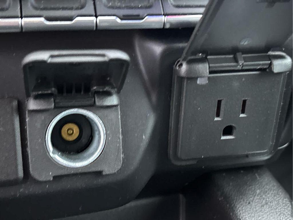 used 2021 Chevrolet Silverado 1500 car, priced at $40,599