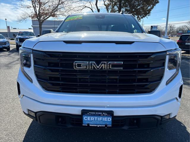 used 2022 GMC Sierra 1500 car, priced at $38,237