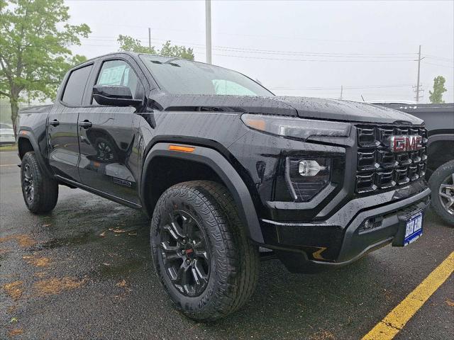 new 2025 GMC Canyon car, priced at $42,819
